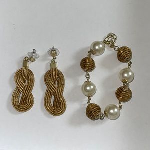 Bracelet and earring set
